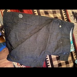 Size 6 lulu shorts